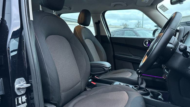 MINI Countryman 1.5 Cooper Classic 5dr Auto [Comfort/Nav+ Pack] Petrol Hatchback